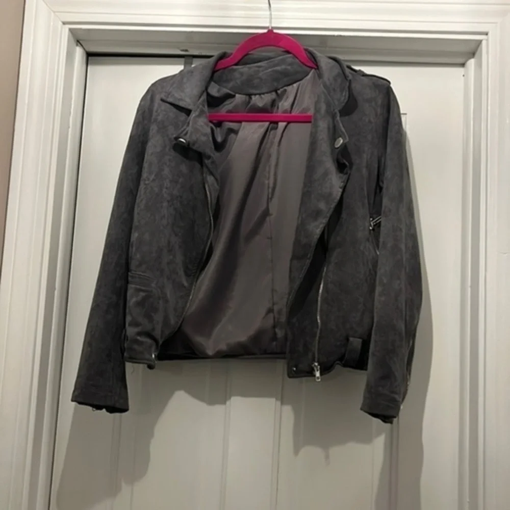 Womens gray faux suede gray cropped bomber jacket small